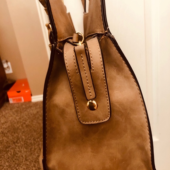 Bueno Tan Faux Suede Purse - Picture 3 of 8